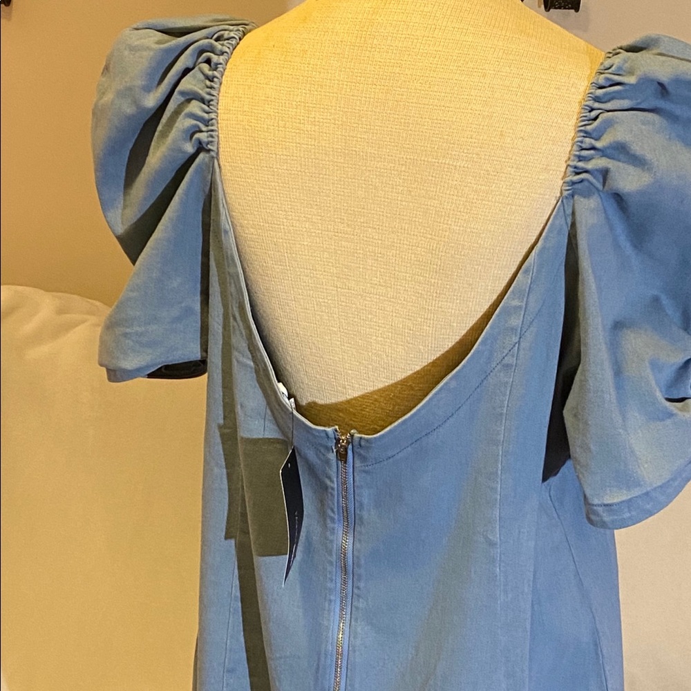 Dress - Picture 4 of 6